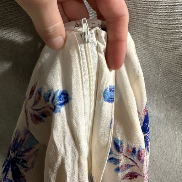 ASTR The Label Floral White Shorts Coastal Boho Summer Vacation 3.5” Inseam - Picture 6 of 7